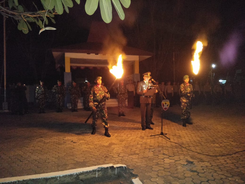 Dandim 1601 Sumba Timur Pimpin Apel Kehormatan dan Renungan Suci Dalam Rangka Memperingati HUT RI Ke 73