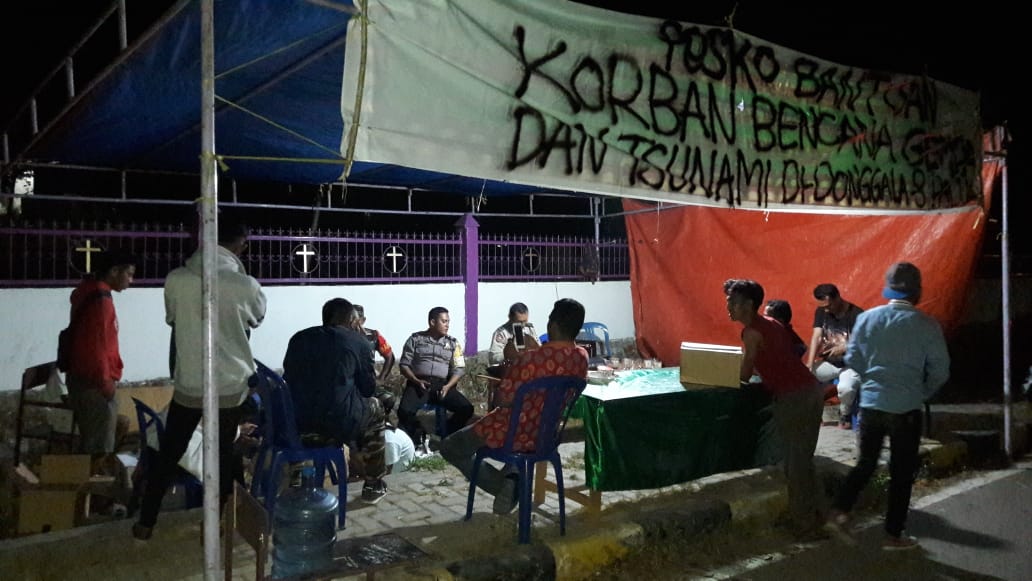 Duka Palu dan Donggala, STT Lewa Gandeng Polsek Lewa dan Koramil Buka Posko Amal Penggalangan Dana
