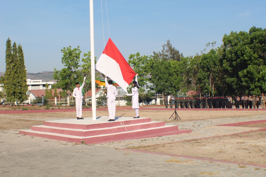 Pimpin Upacara Peringatan Hari Pahlawan 2018, Bupati Sumba Timur Bacakan Amanat Mensos