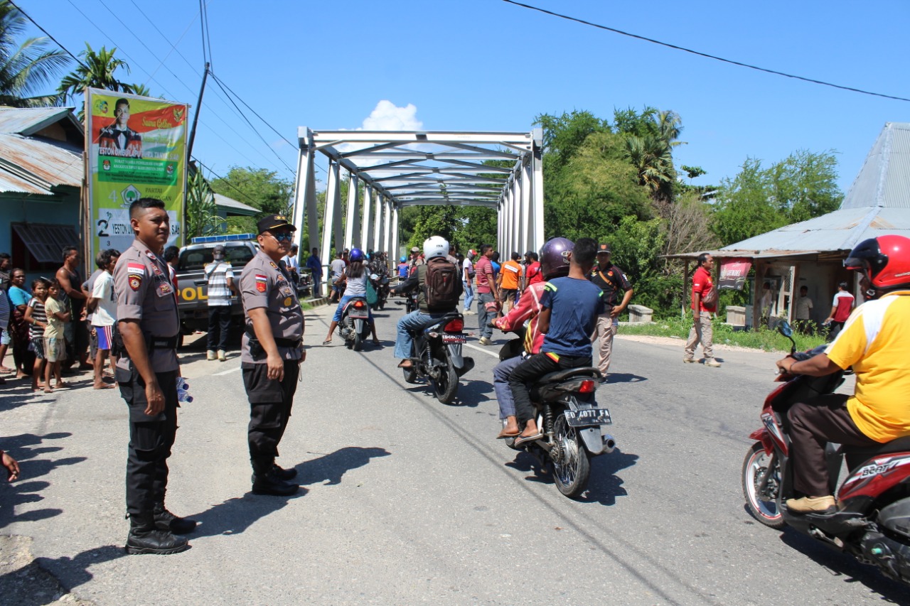 Kapolres Sumba Timur Turun Langsung Amankan Kegiatan Rekontruksi Kasus Tawuran Kawangu