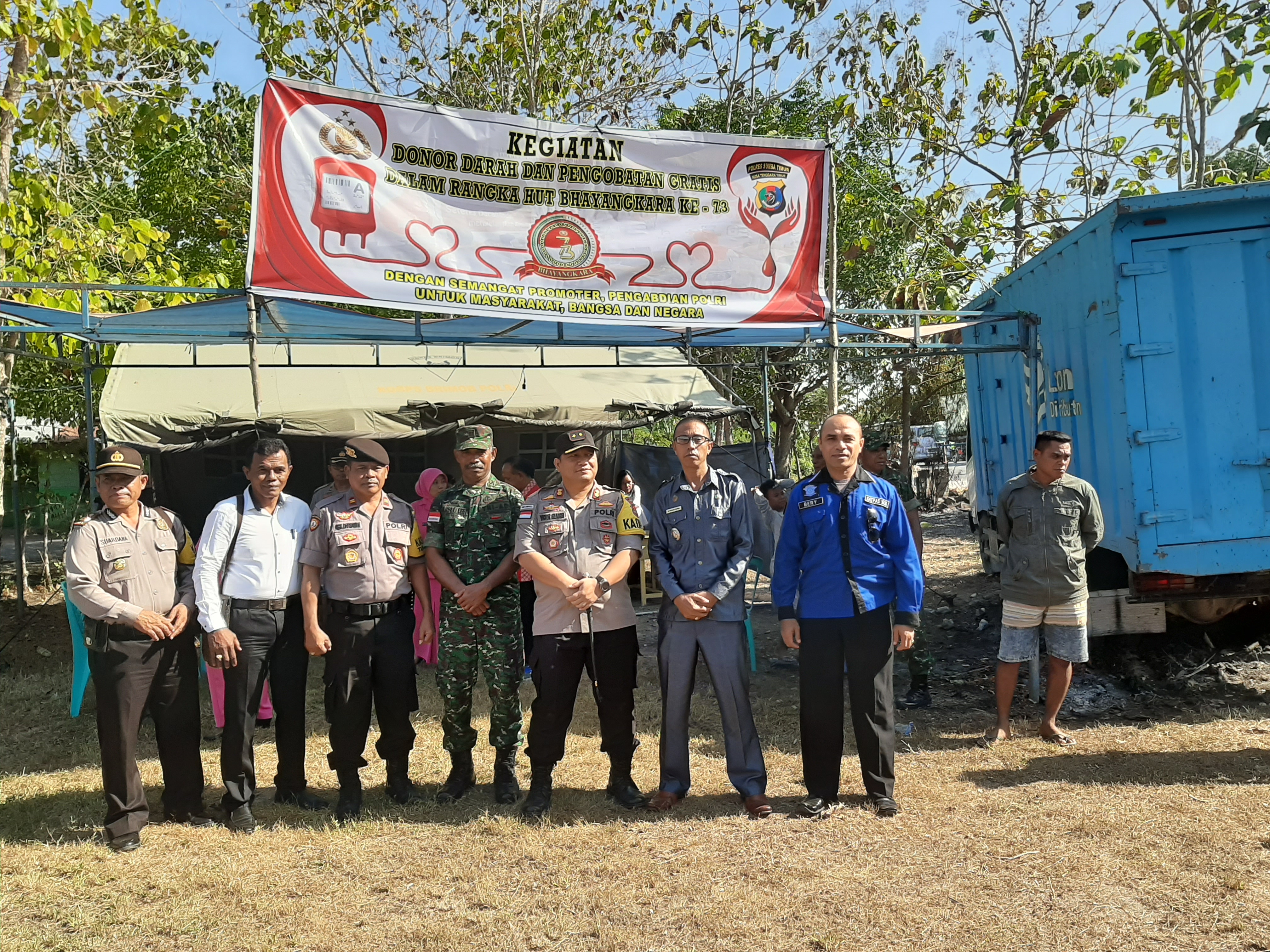 Ada Pasar Murah di Polsek Umalulu