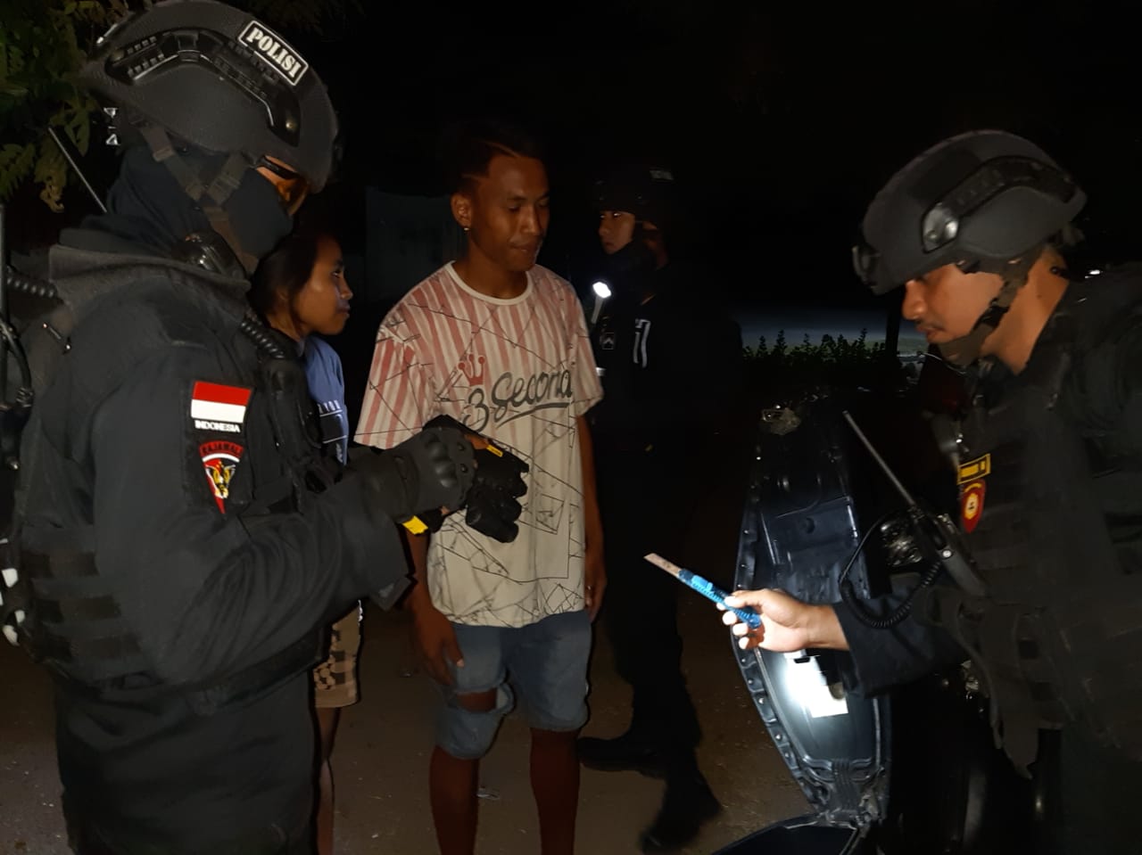 Sajam dan Pemuda Mabuk Diamankan Polres Sumba Timur Saat Gelar Operasi Pekat Malam Hari